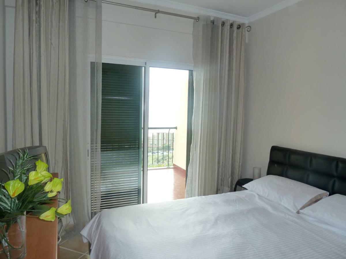 Oceanic Apartment Caniço Екстериор снимка